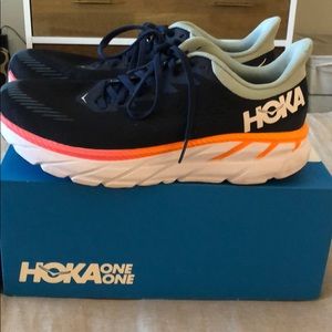 Hoka One One Clifton 7, Women’s Size 7.5